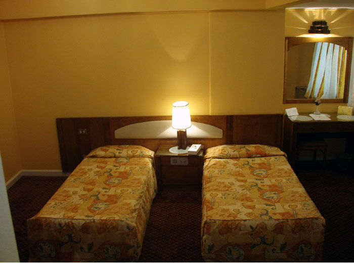 Khan Hotel 3*